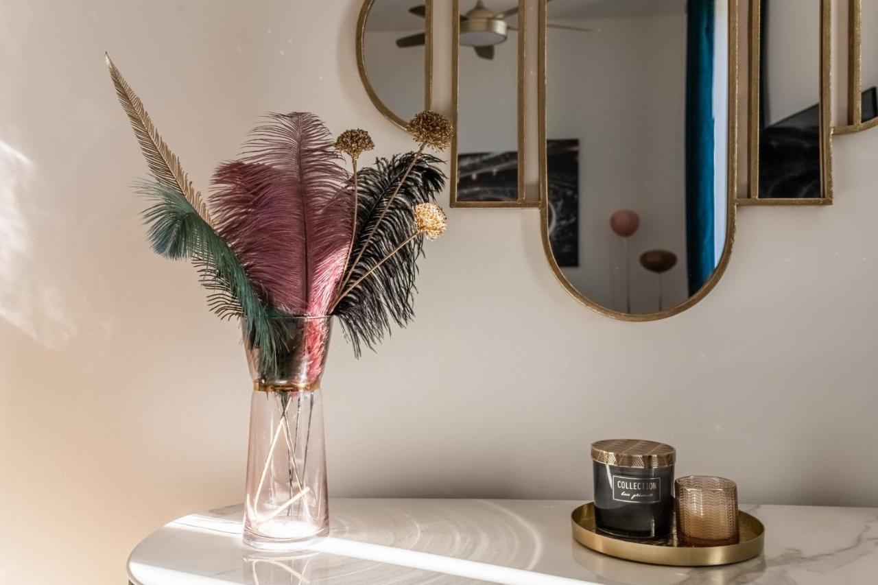 The Gatsby Room - 50M Des Halles Нарбон Екстериор снимка